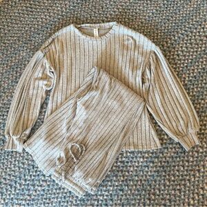 Gray Ribbed Knit Sweater and Pants Set